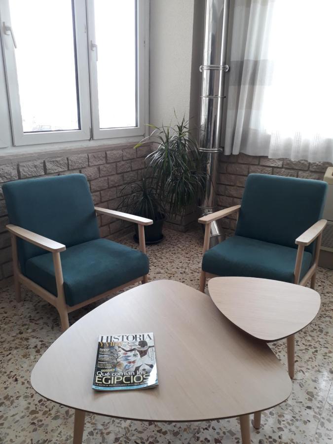 Hostal Moreno Silla Buitenkant foto