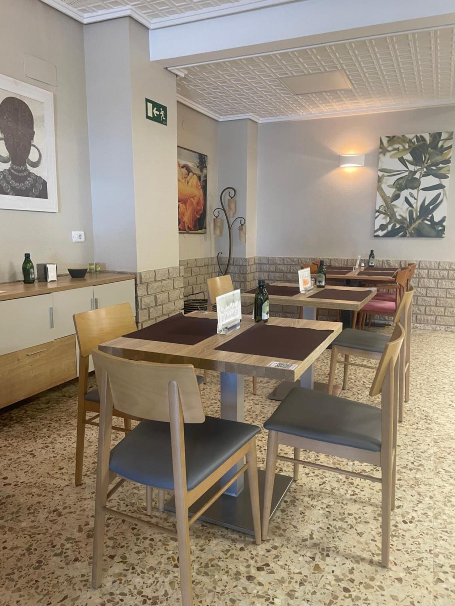 Hostal Moreno Silla Buitenkant foto